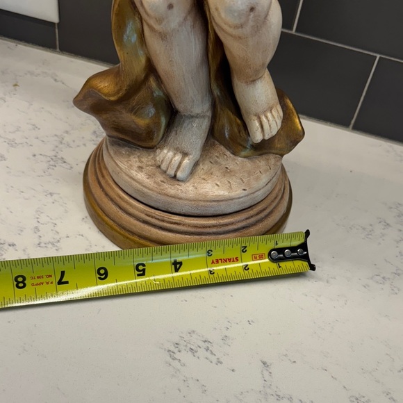 Elegant Gold and Cream Decor Accents - Picture 5 of 12